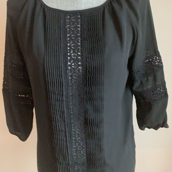 🌈3/$20 Catherine Malandrino black long sleeve crochet boho blouse - Picture 2 of 7
